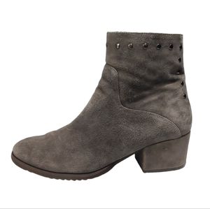 VANELi Gray Suede Studded Ankle Boots Booties Women's Size 9